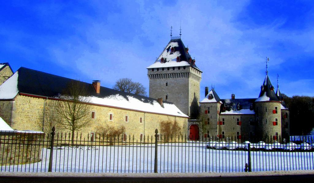マルシュ・アン・ファメンヌ Ardennes Woods Bed & Breakfast エクステリア 写真